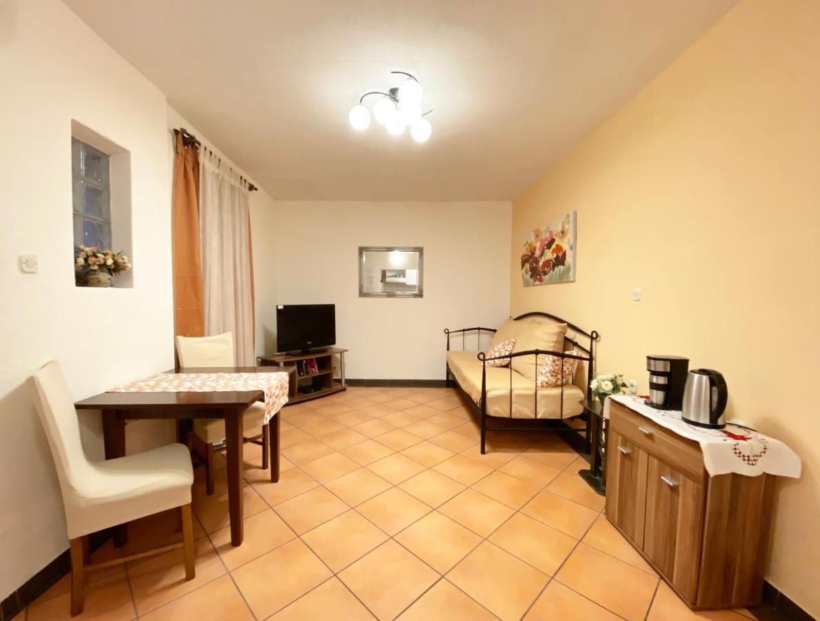 Apt Lavender On Nincevica St- 1 Bedroom Apt 5 Min To The Old Town Of Split Zewnętrze zdjęcie